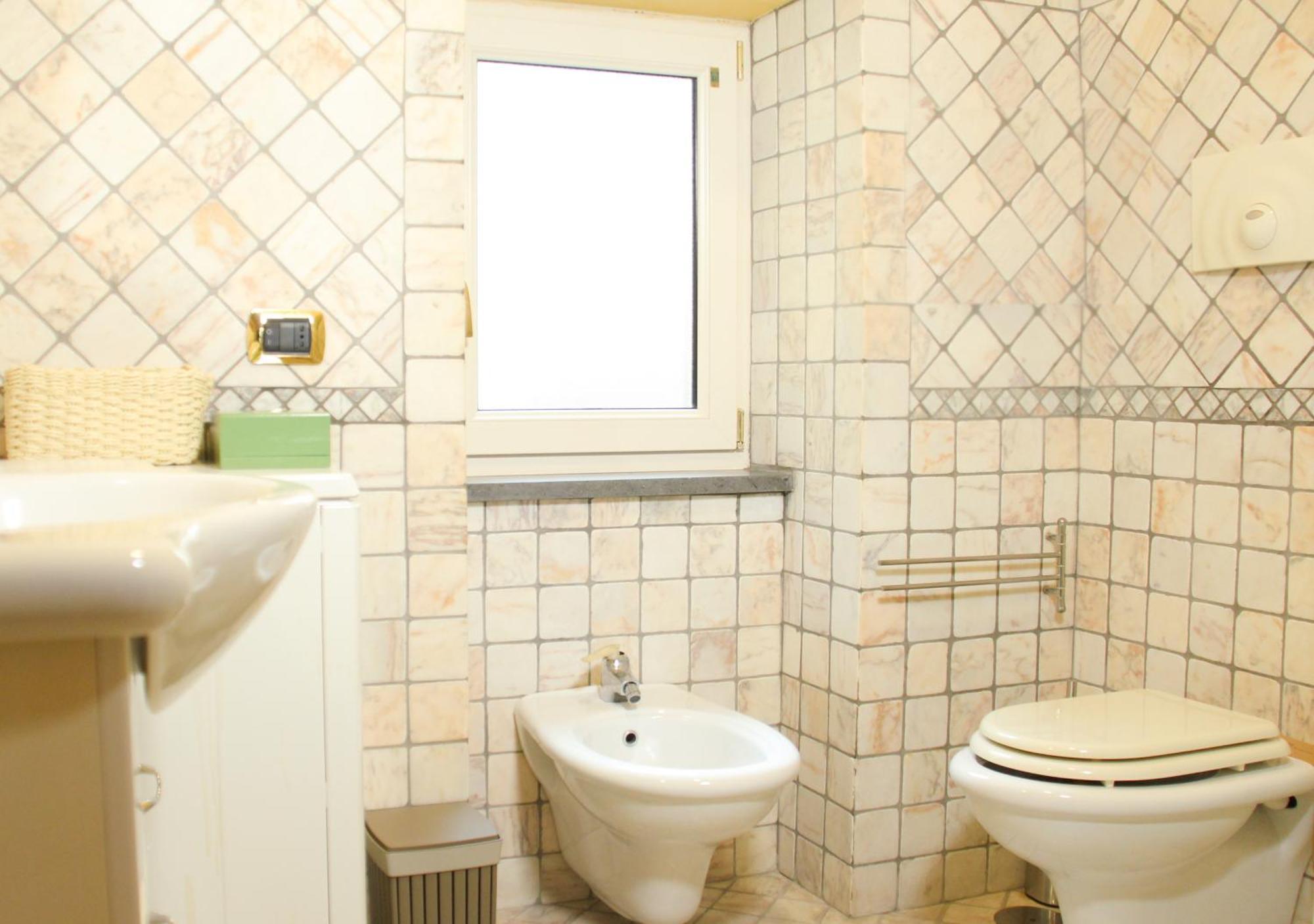 Holiday home Metro Montesanto - 2 Minuti Dalla Metropolitana E Dal Centro Di Naples